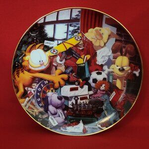 Danbury Mint All I Want For Christmas Jim Davis Garfields Christmas Plate